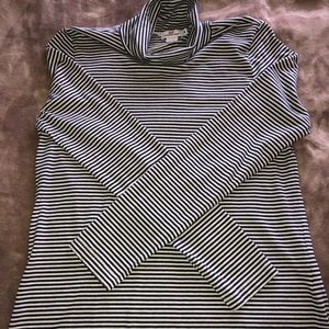 Vineyard Vines Women’s turtle neck